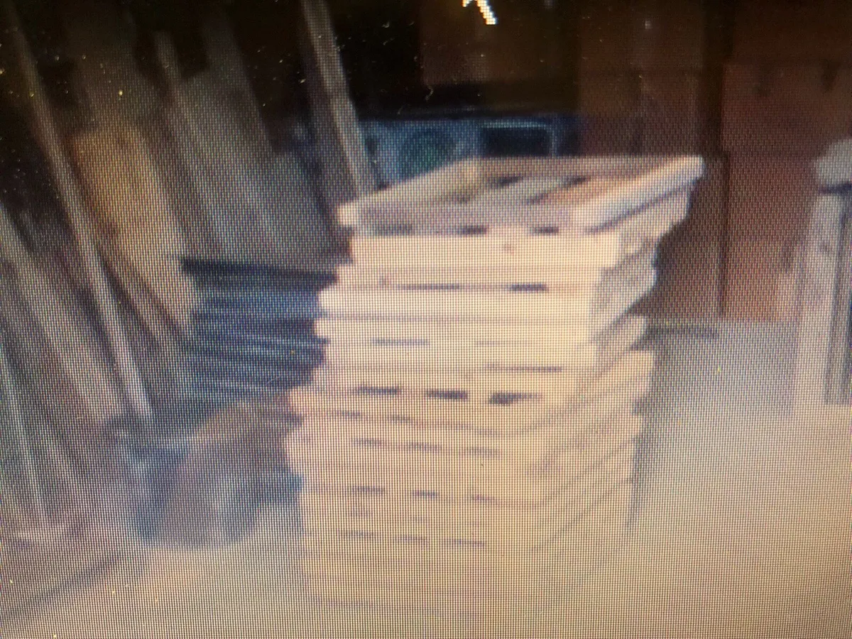 Vibrating Table and molds - Image 4