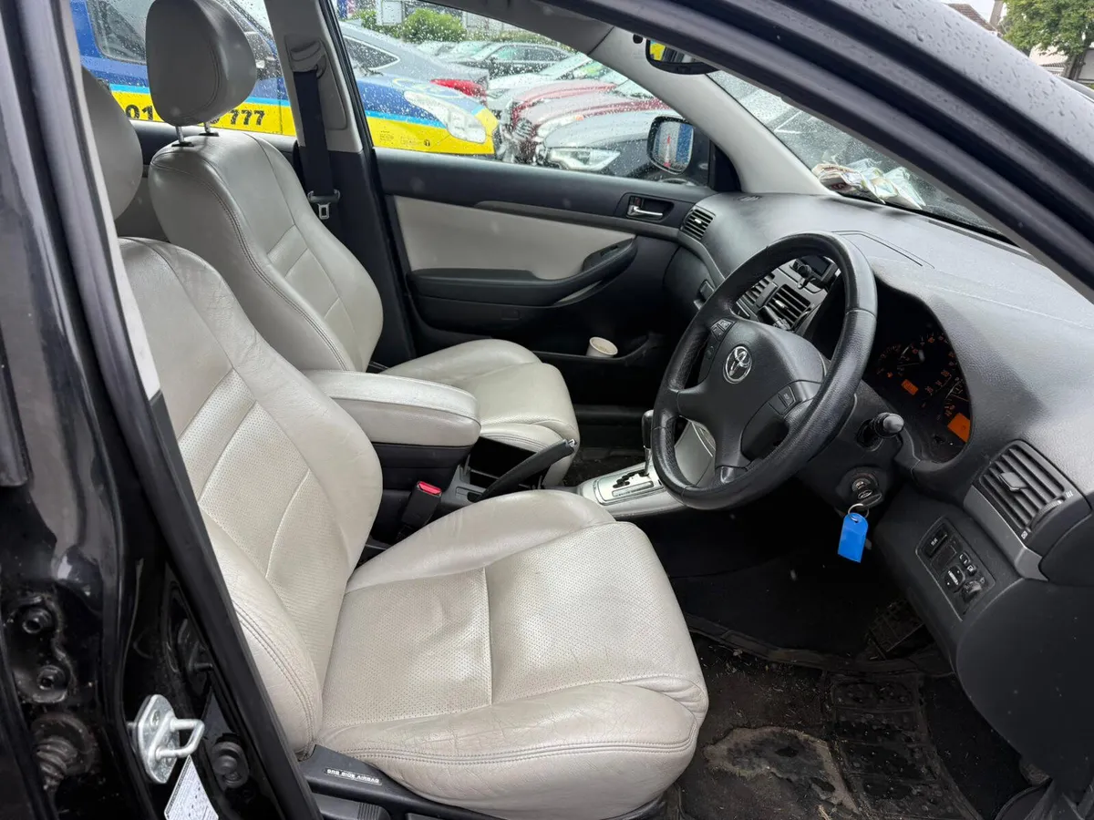 Toyota Avensis 2007 Automatic - Image 4