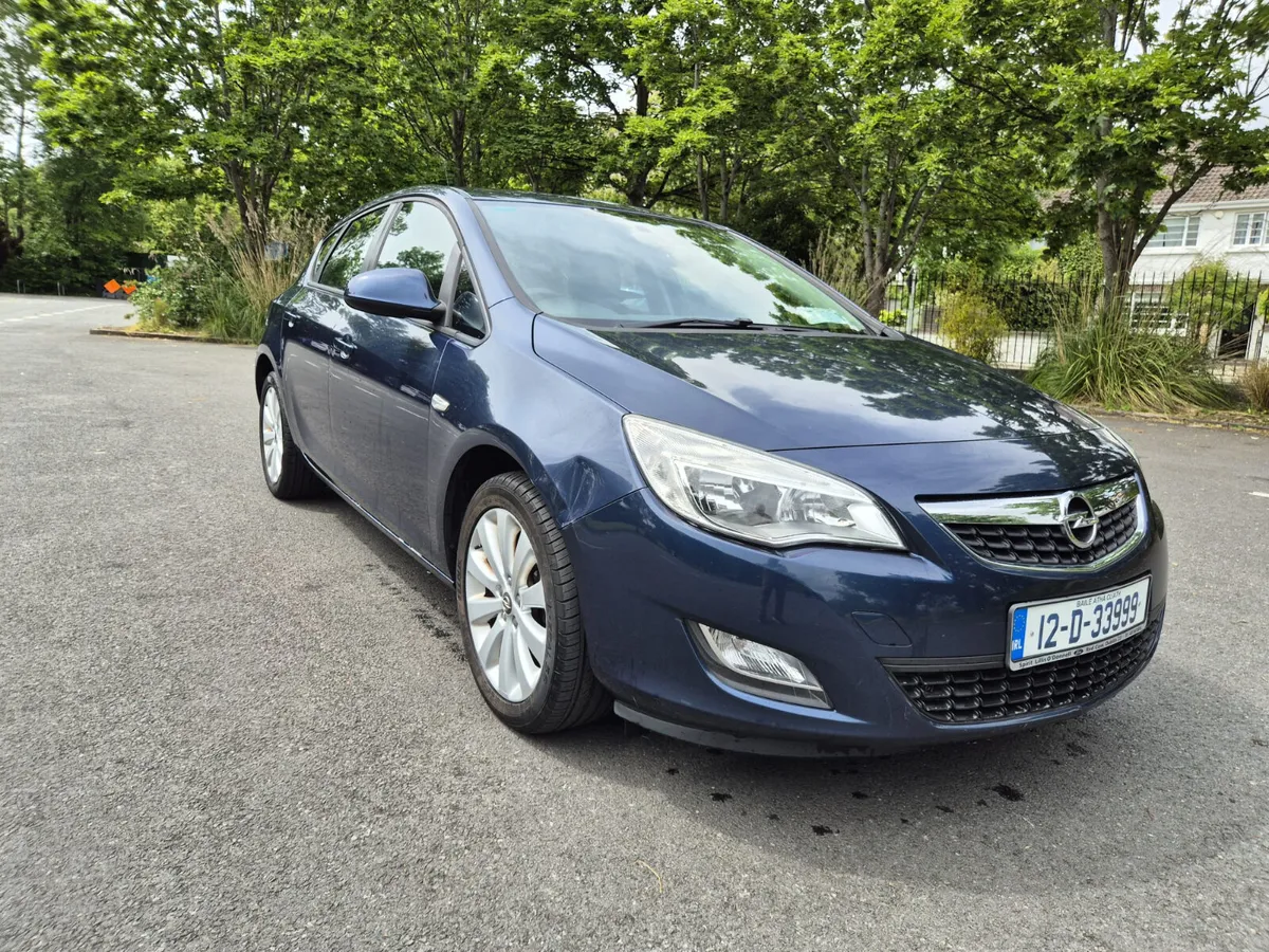 Very Nice Opel Astra 2012 TAXED & TESTED NEW NCT - Image 4