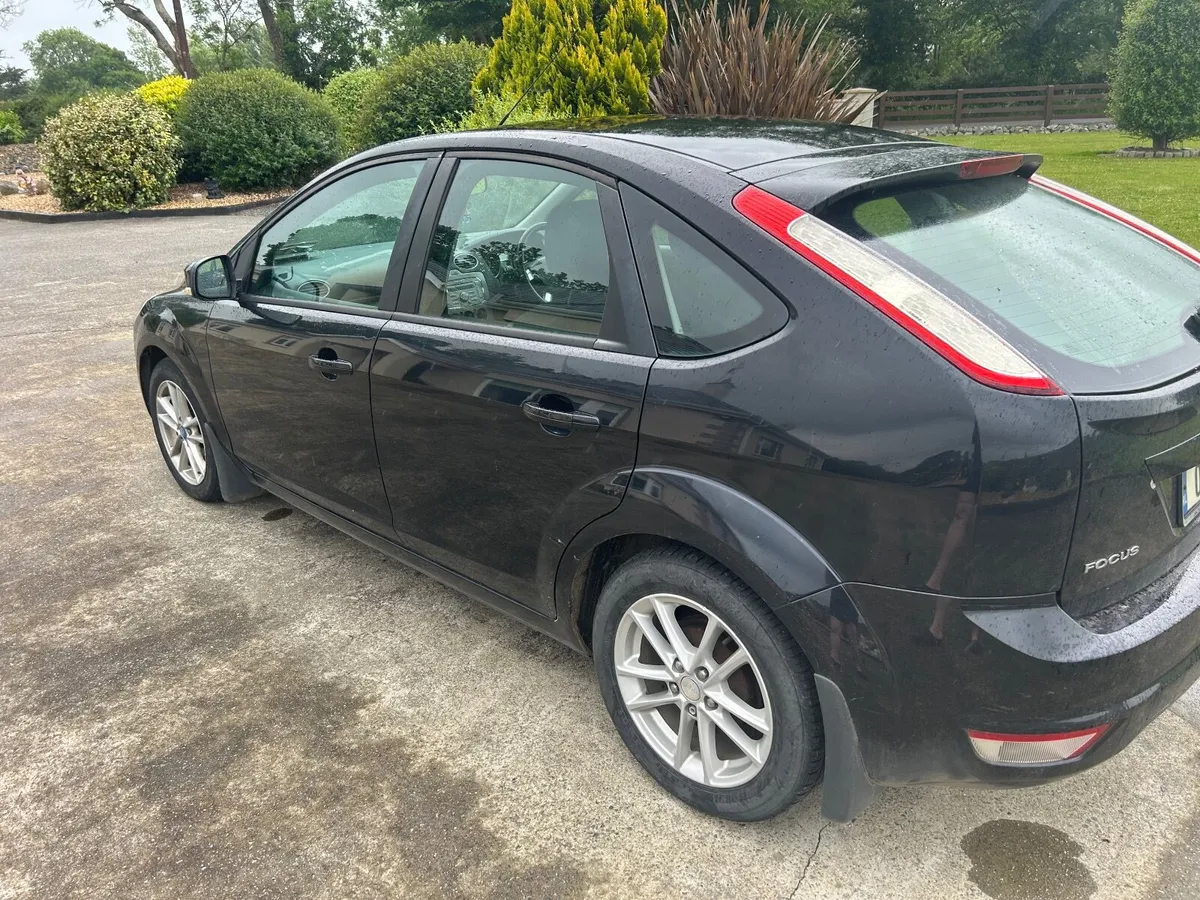 Ford Focus 2009 - Image 4