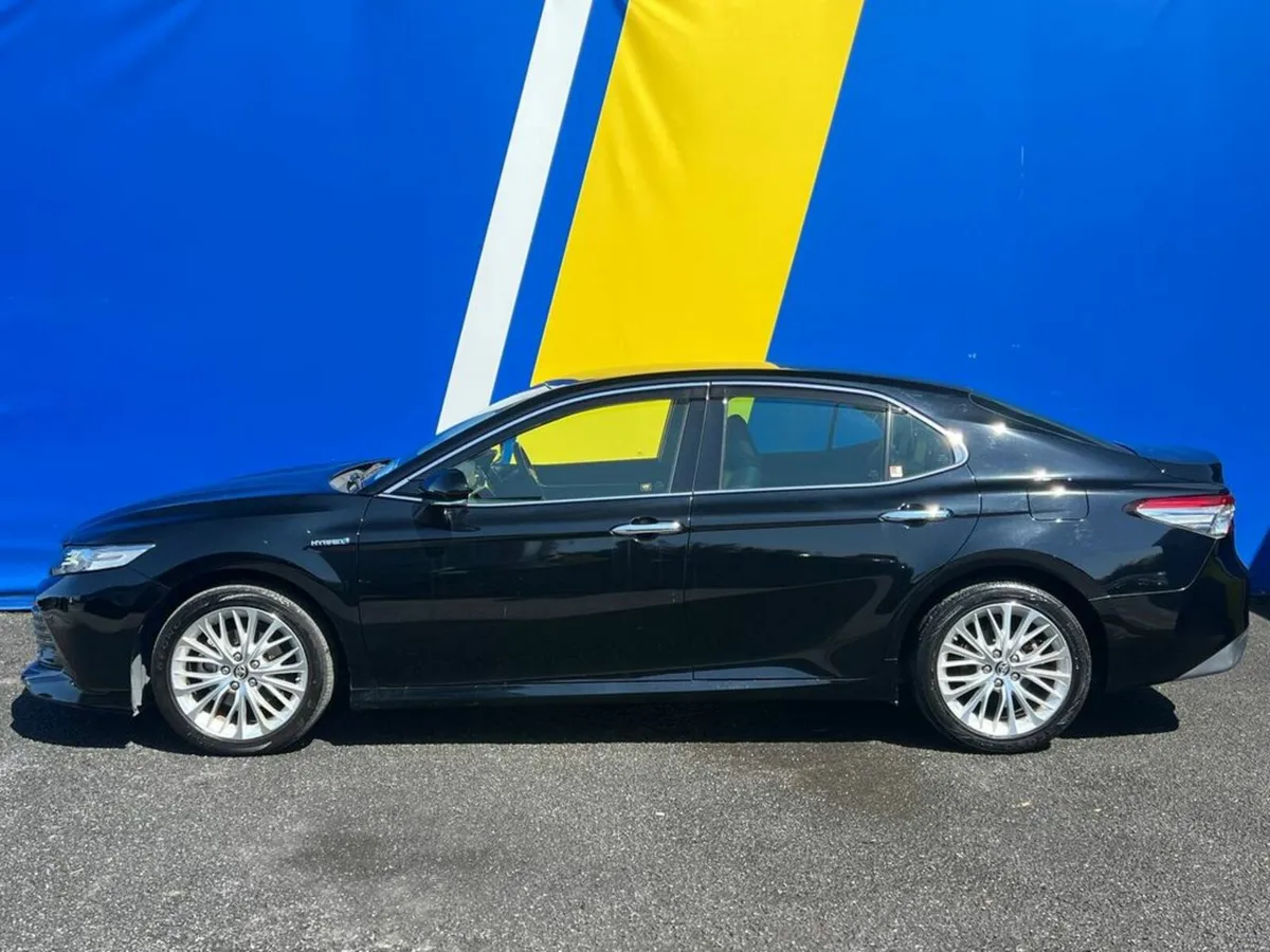 Toyota Camry G-LEATHER 2.5 HYBRID // HEADS-UP DISP - Image 3