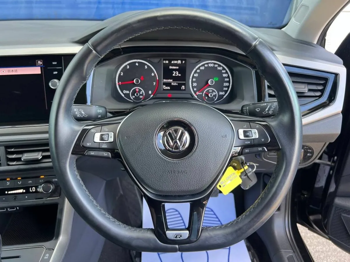 Volkswagen Polo COMFORTLINE 1.0 TSI // 360 SURROUN - Image 4