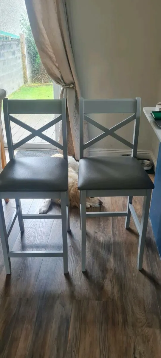 High Stools