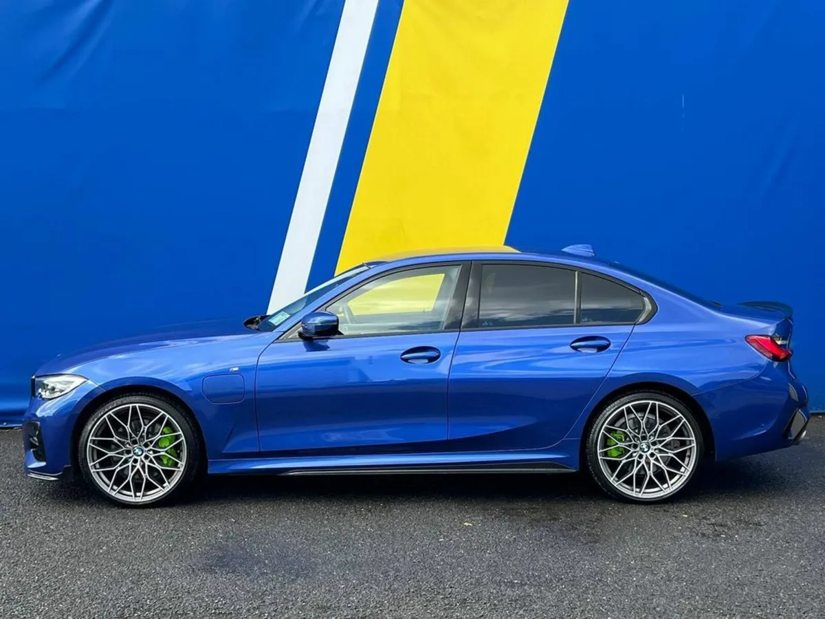 BMW 3-Series 330e M-SPORT COMPETITION PACK 2.0 HYB - Image 3