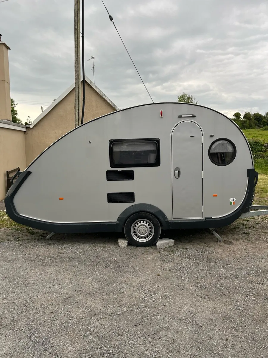 Caravan - Image 2