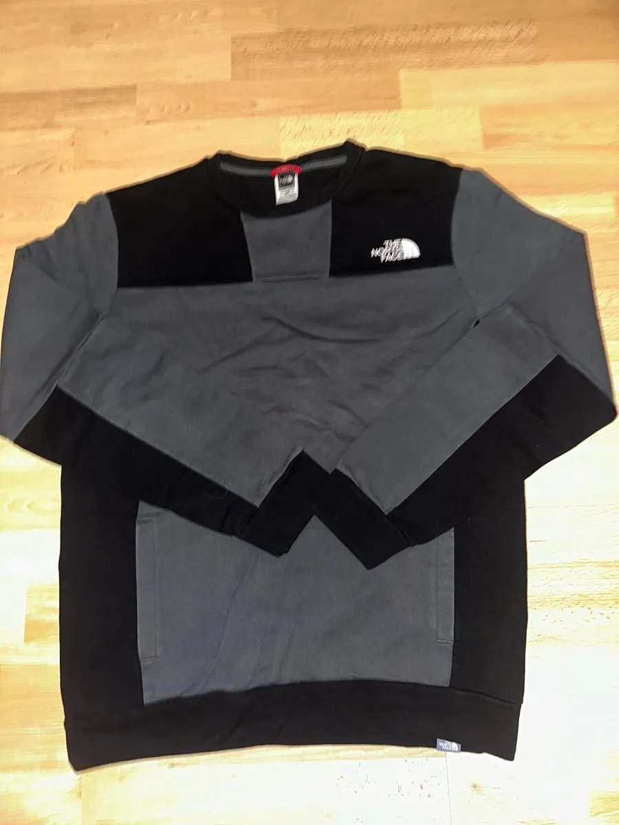 The Northface sweatshirt - Image 2