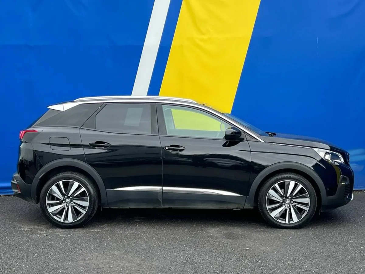 Peugeot 3008 ALLURE 1.2 // NEW 2 YEAR NCT // LEATH - Image 2