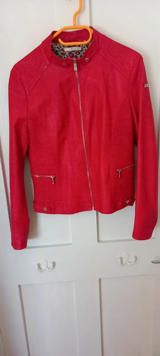 Shoes & jacket - Image 4