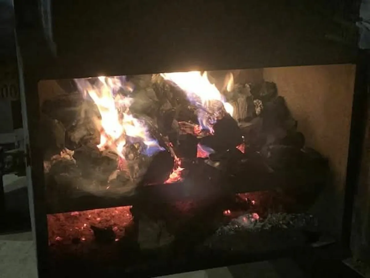 Premium Quality BBQ Pitfire Lumpwoood Charcoal - Image 3