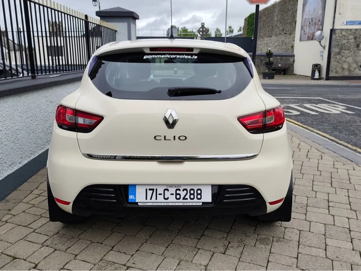 Renault Clio IV Dynamique NAV 1.2 Petr 4DR - Image 3