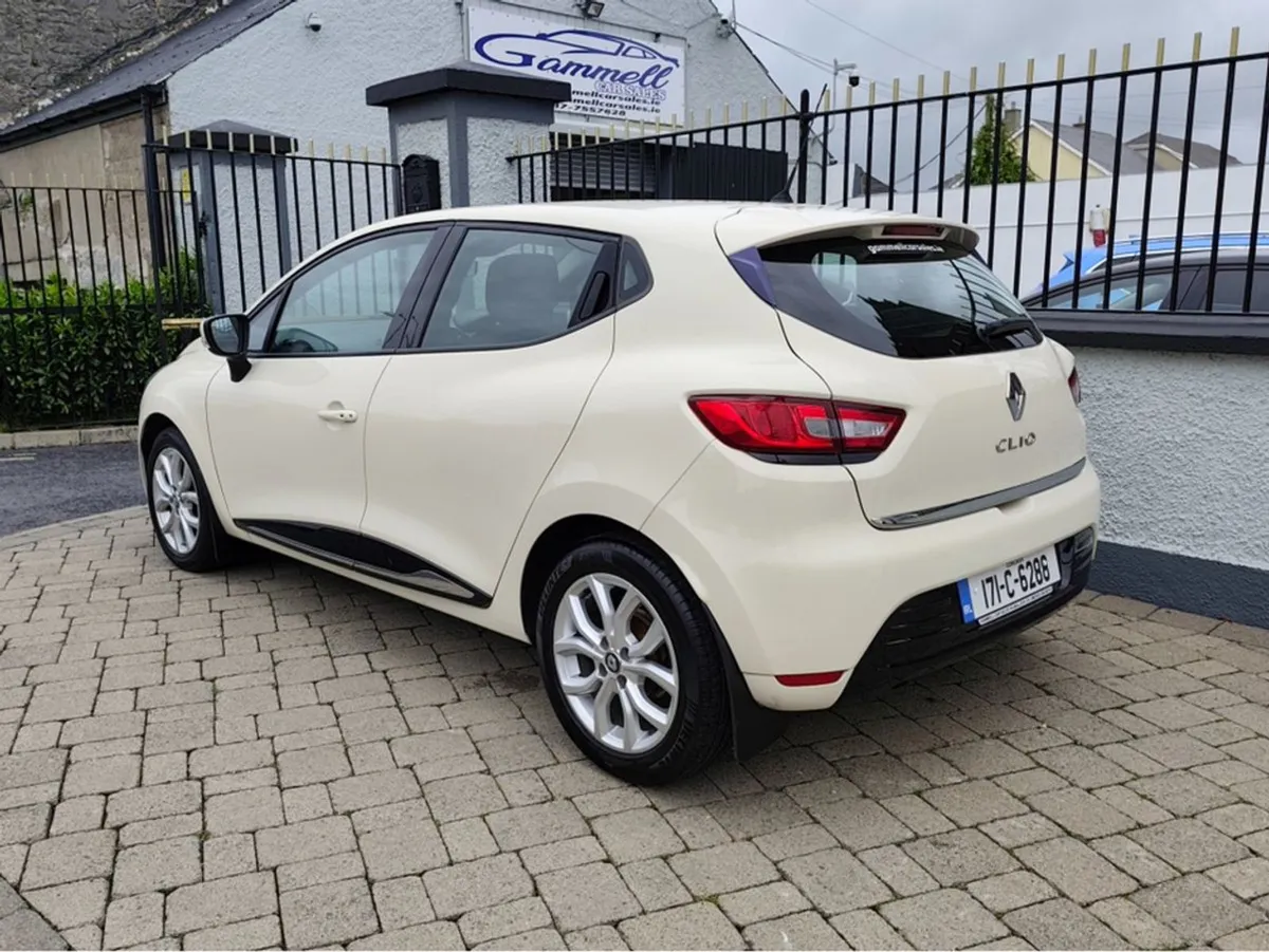 Renault Clio IV Dynamique NAV 1.2 Petr 4DR - Image 4