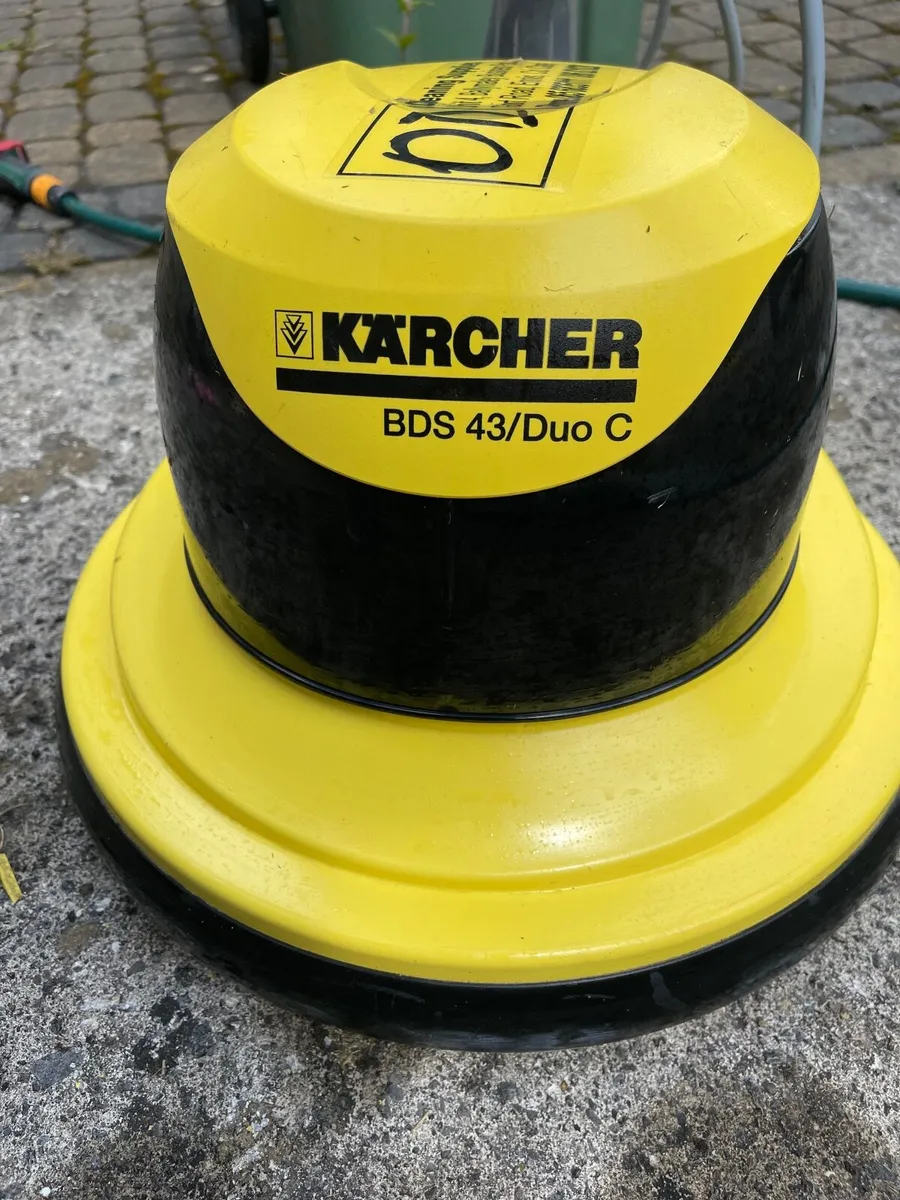 Floor polisher practically new - Image 1