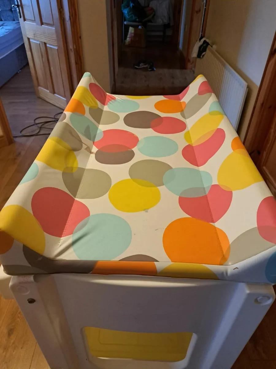 Baby changing unit - Image 3