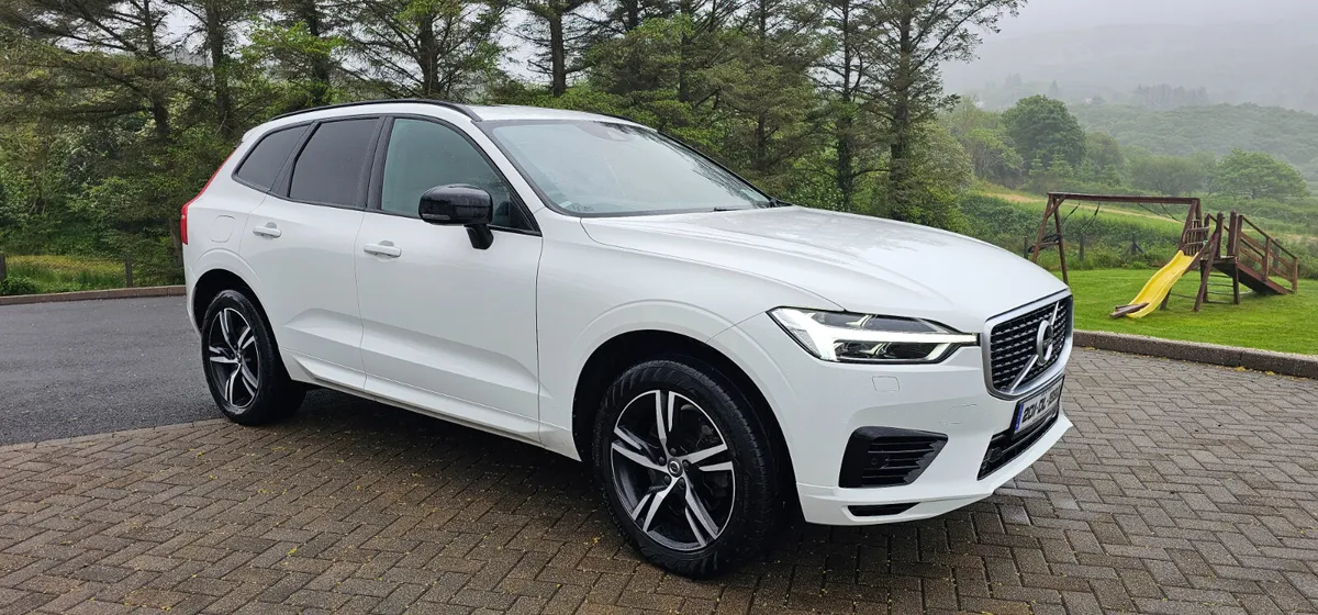 Volvo XC60 T8 (390hp) PHEV R-Design Auto AWD 2020 - Image 2