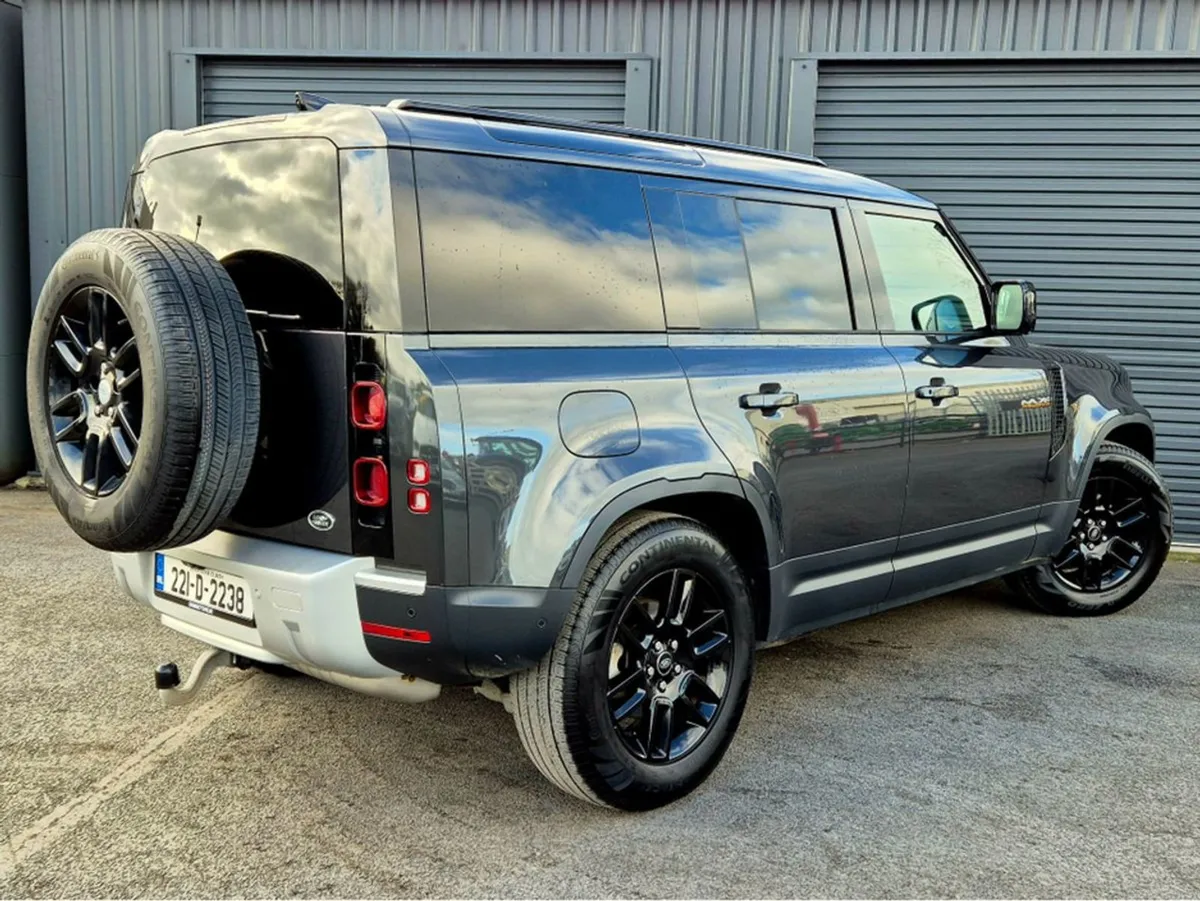 Land Rover Defender 3 Seat 110 3.0 D Hard TOP S - Image 4