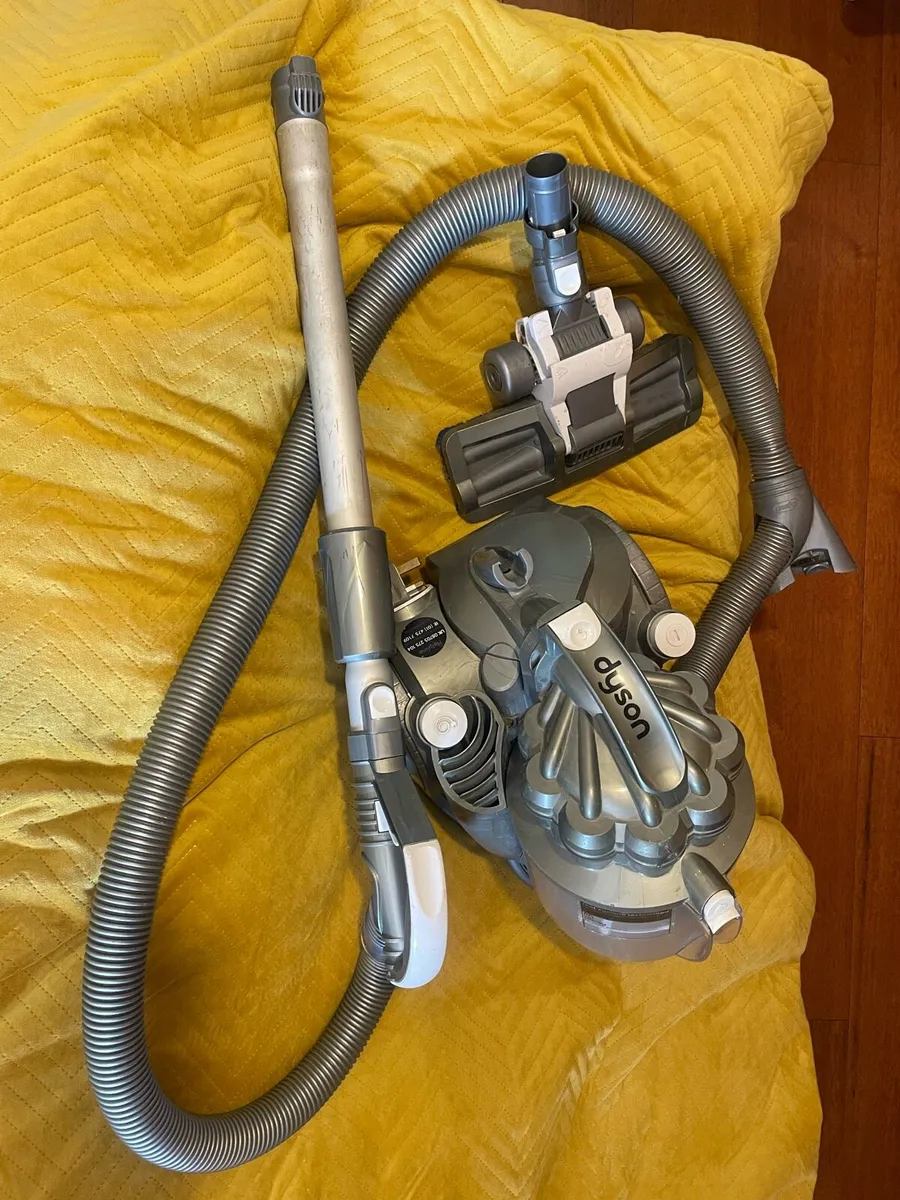 Dyson Hoover DC 08 Allergy cylinder vacuum - Image 4
