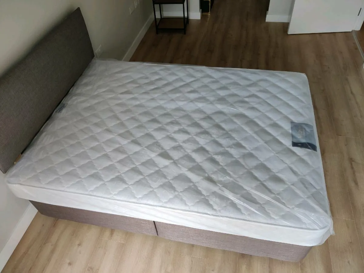 Small Double Bed - Image 2
