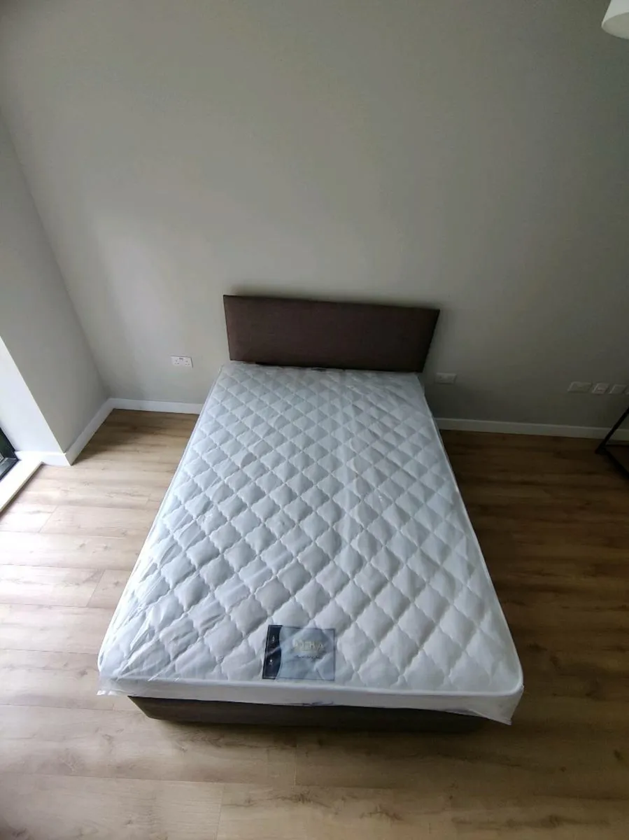 Small Double Bed - Image 3