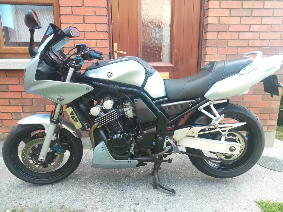 FZ600S YAMAHA Fazer 2002 - Image 3