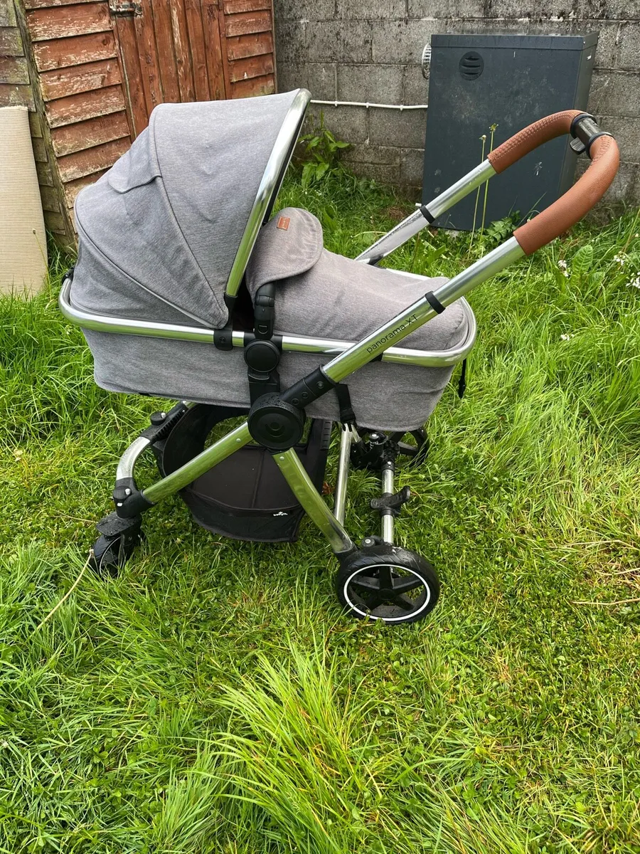 3 in 1 stroller - Image 1