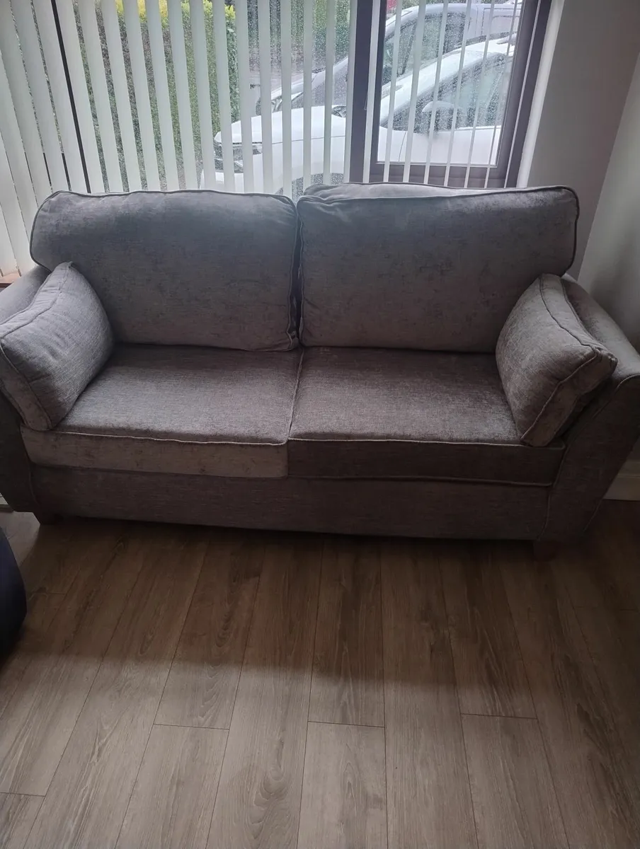 2 seater sofa - Image 2