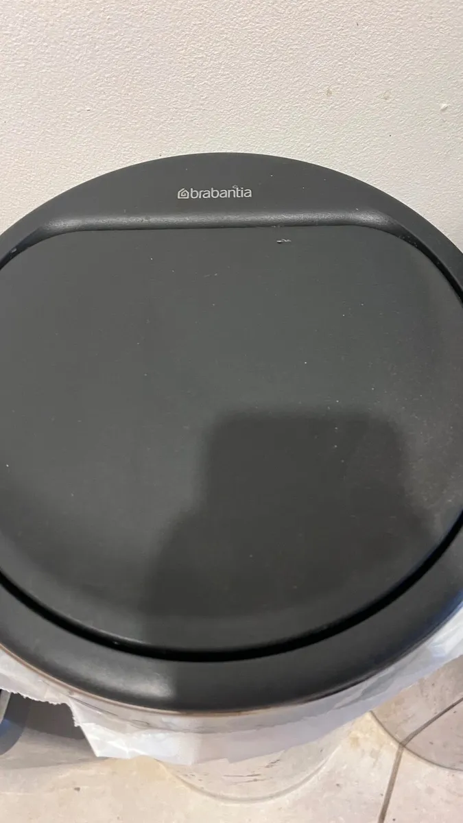 Brabantia Kitchen Bins – Set of 2 – €40 - Image 2