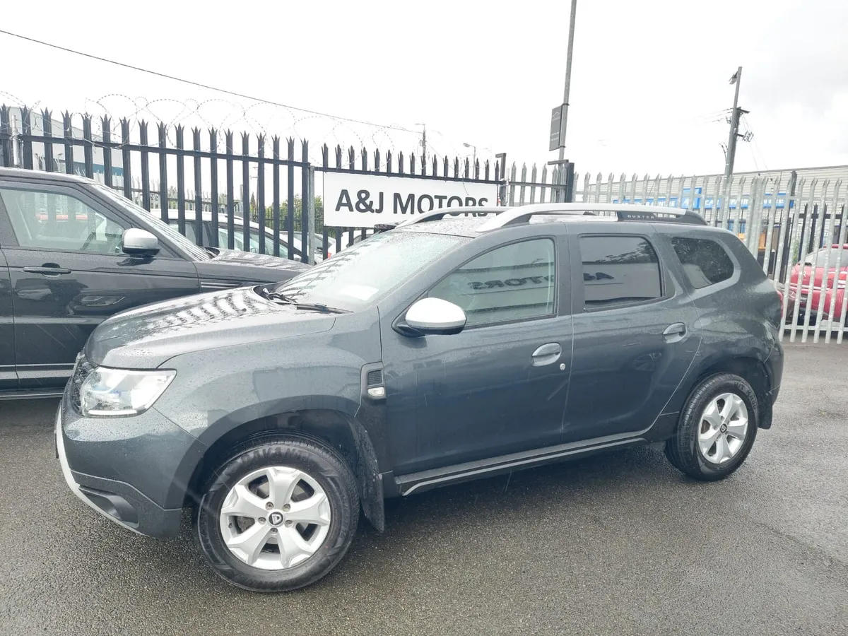 19 Dacia Duster 1.5 Diesel Rev Camera - Image 3