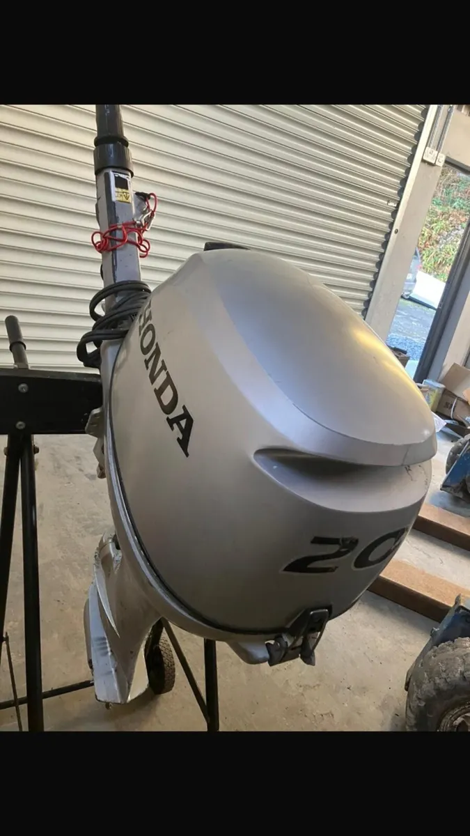 20hp Honda and 15hp mariner - Image 2
