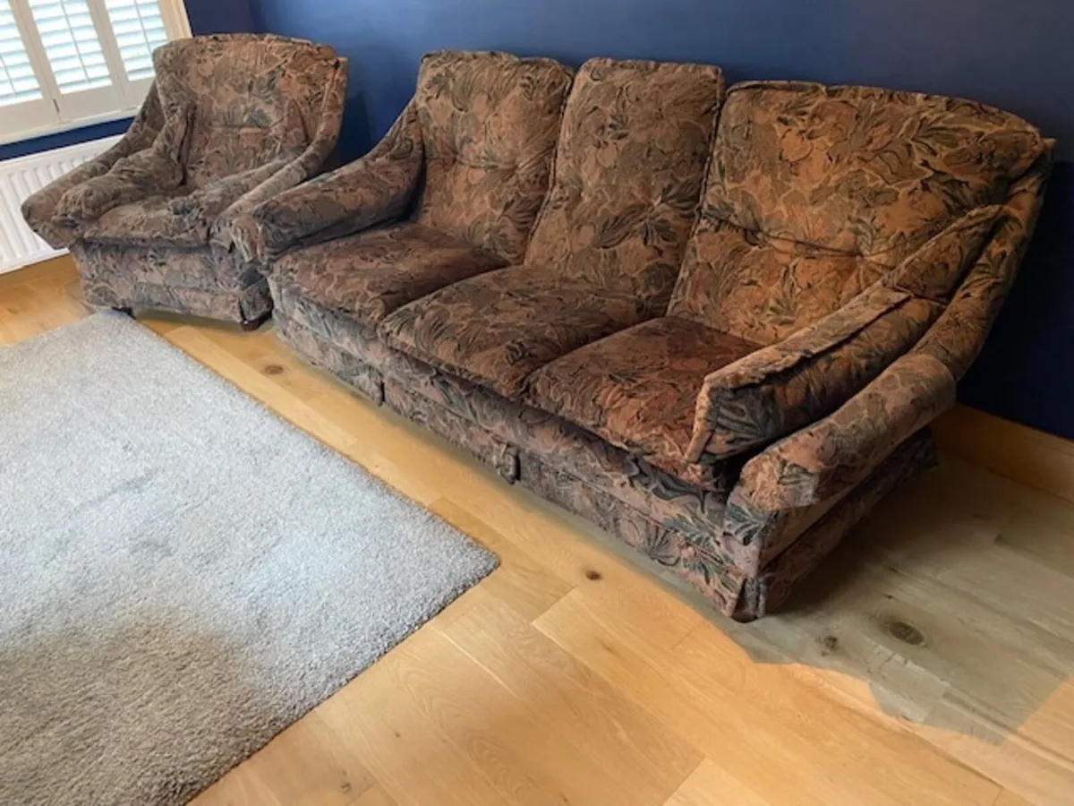 3 Piece Suite - Image 2