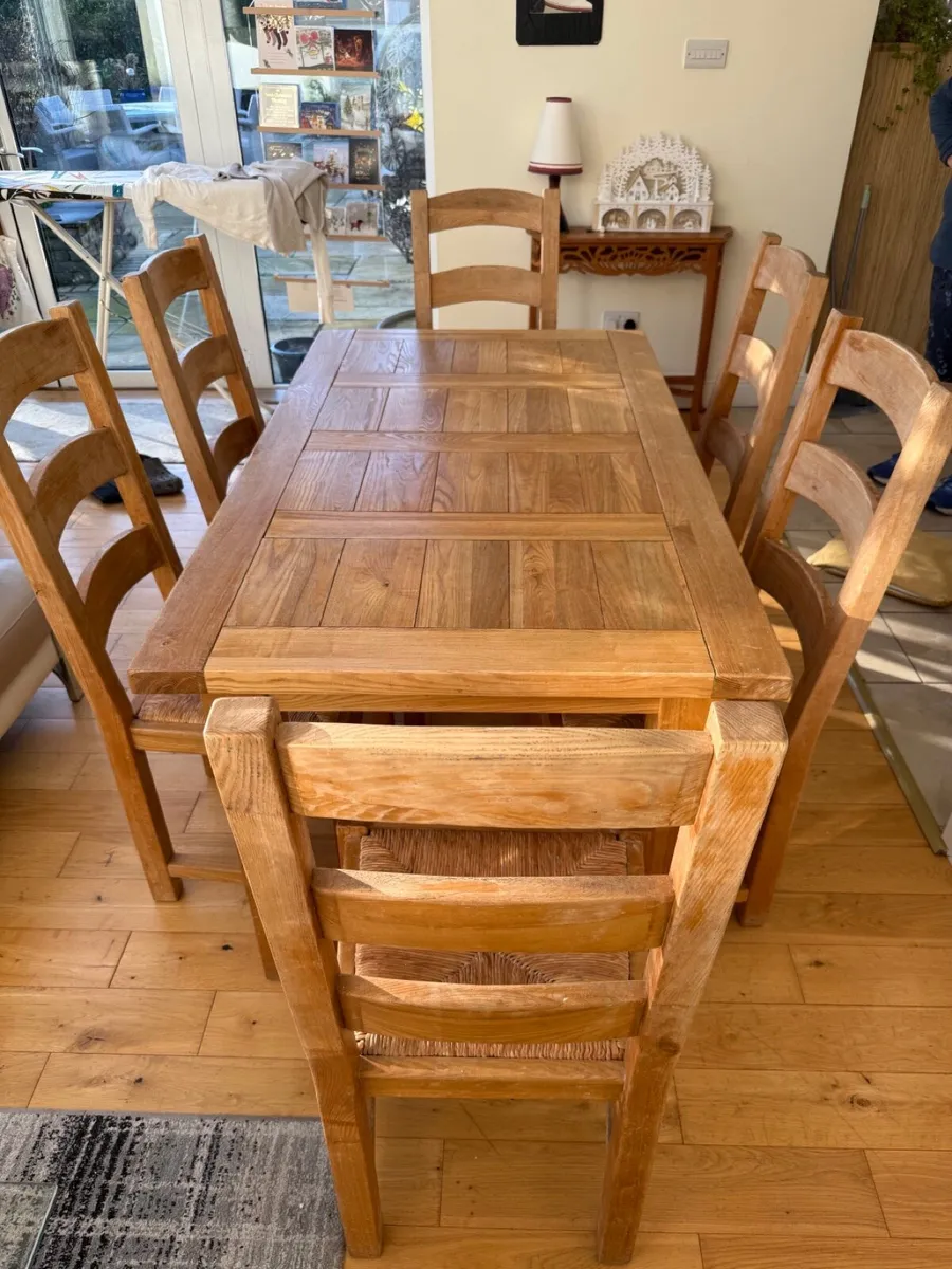 Kitchen table