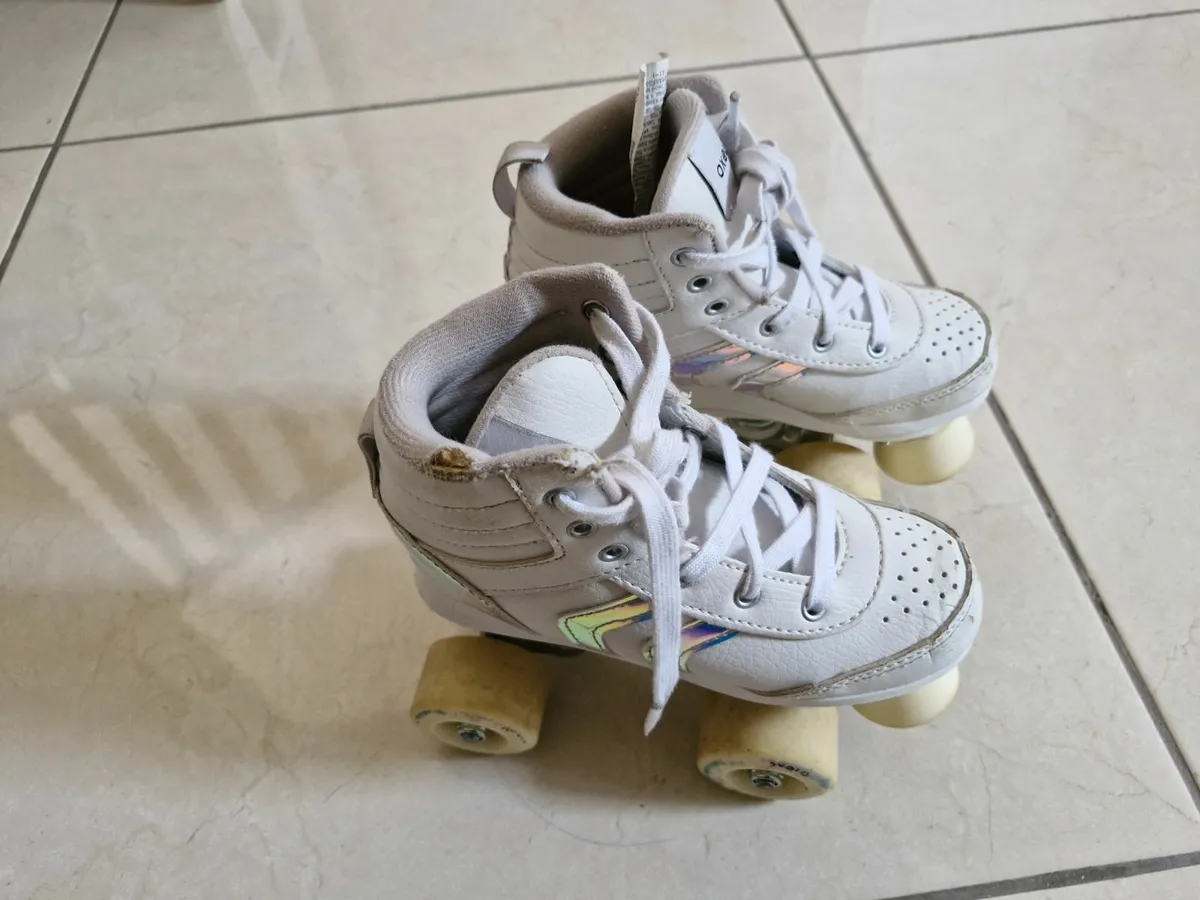 Roller Skates - Image 2