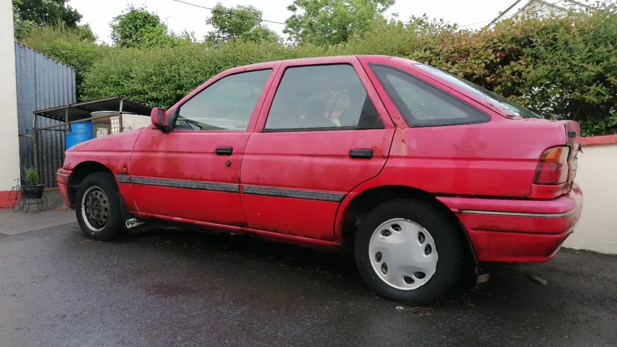 Ford Escort 1991 - Image 2