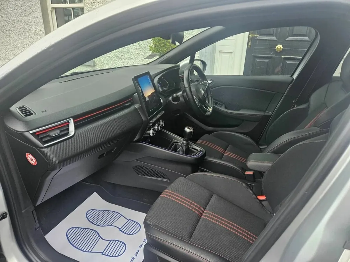 Renault Clio 2022 - Image 3