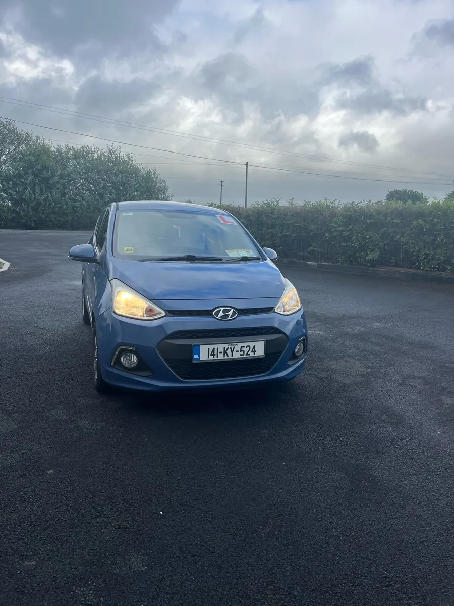Hyundi i10 - Image 2