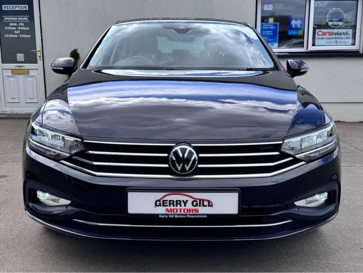 Volkswagen Passat Business 2.0 TDI Manual 6speed - Image 2
