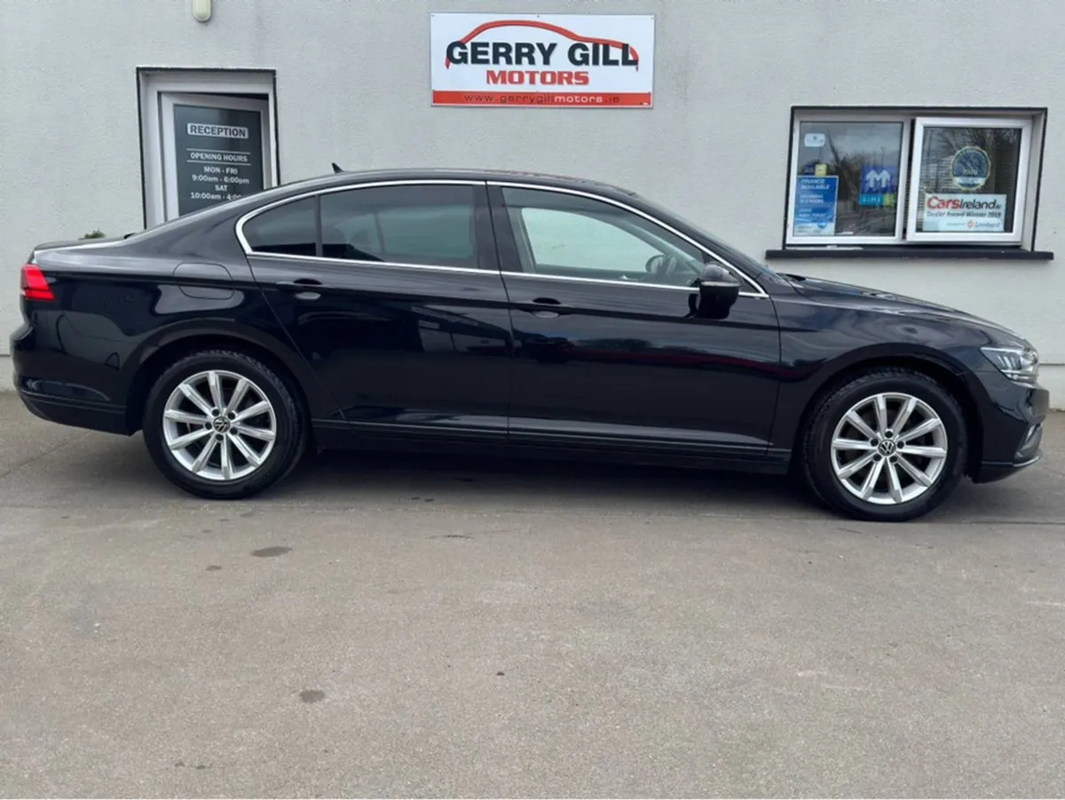 Volkswagen Passat Business 2.0 TDI Manual 6speed - Image 3