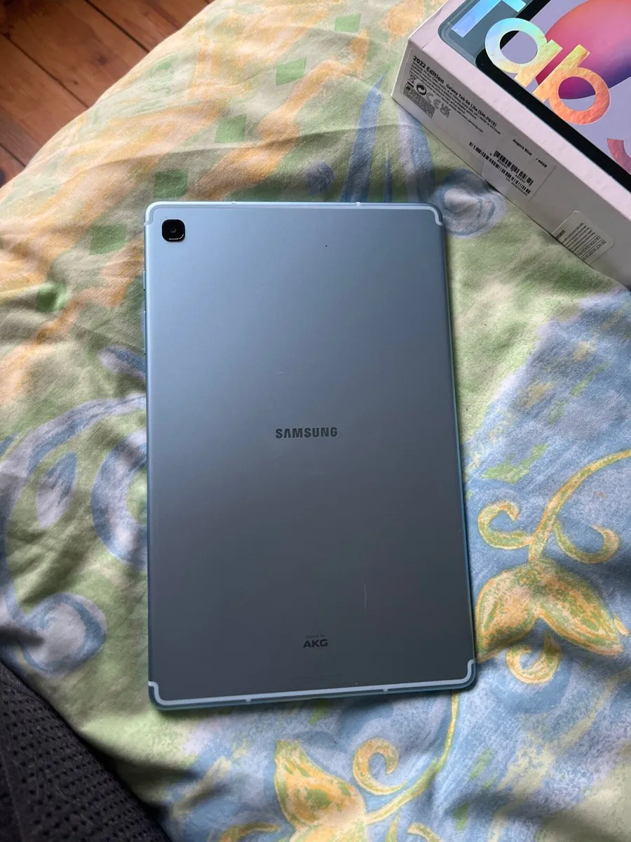 Samsung Tab s6 lite with Spen+cases - Image 3