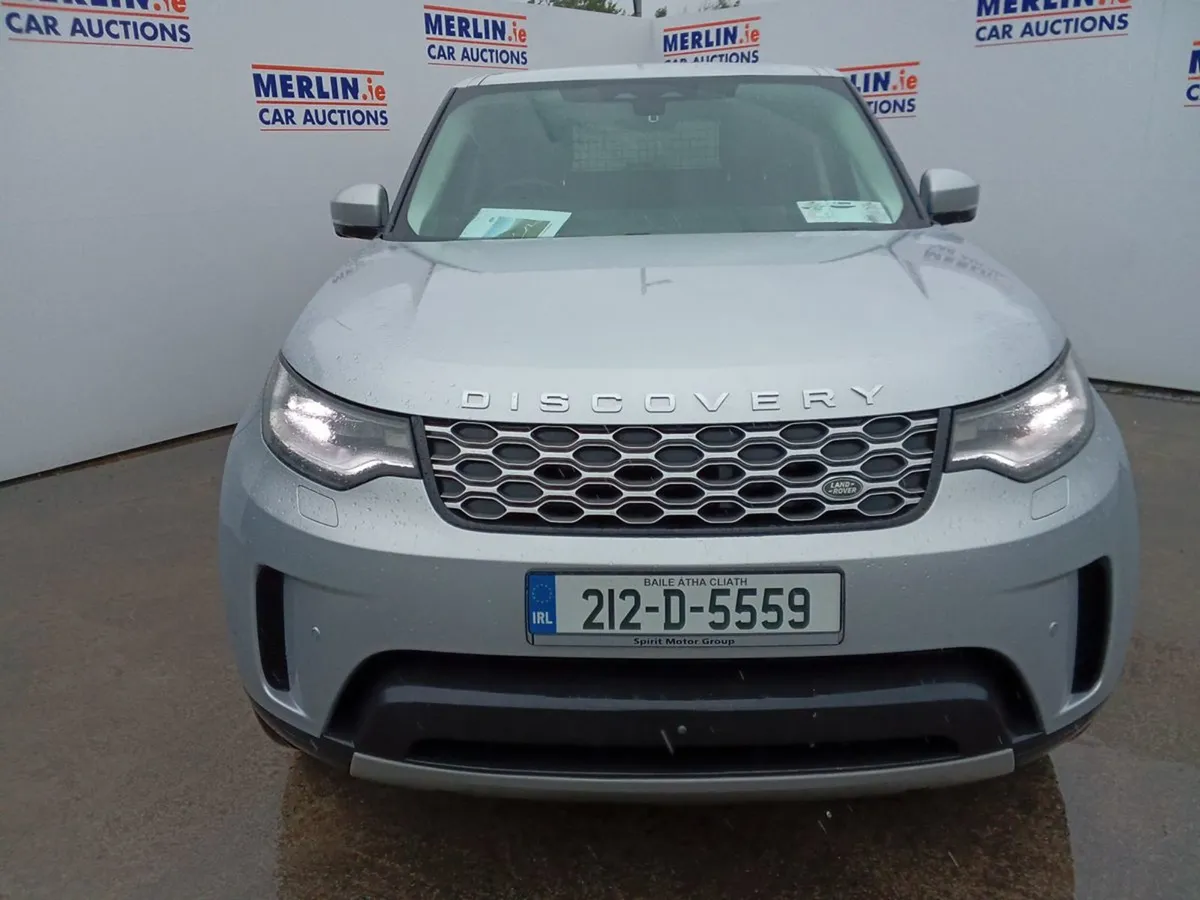 Land Rover Discovery My21 3.0 SD6 SE Comm - Image 1