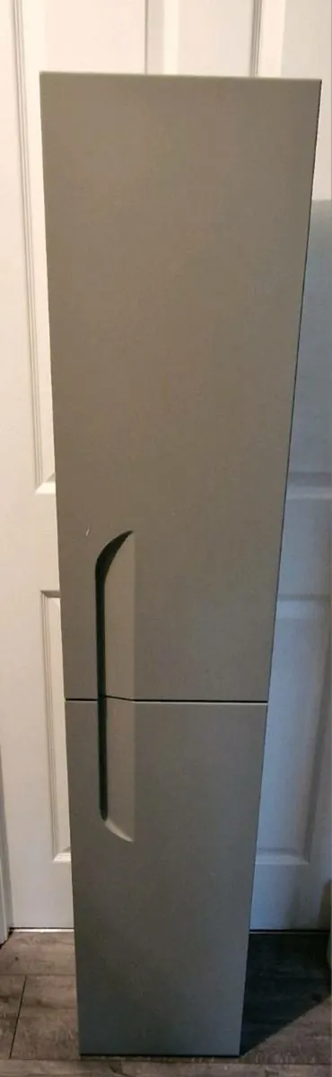 Brava Bathroom Wall Column - Image 3