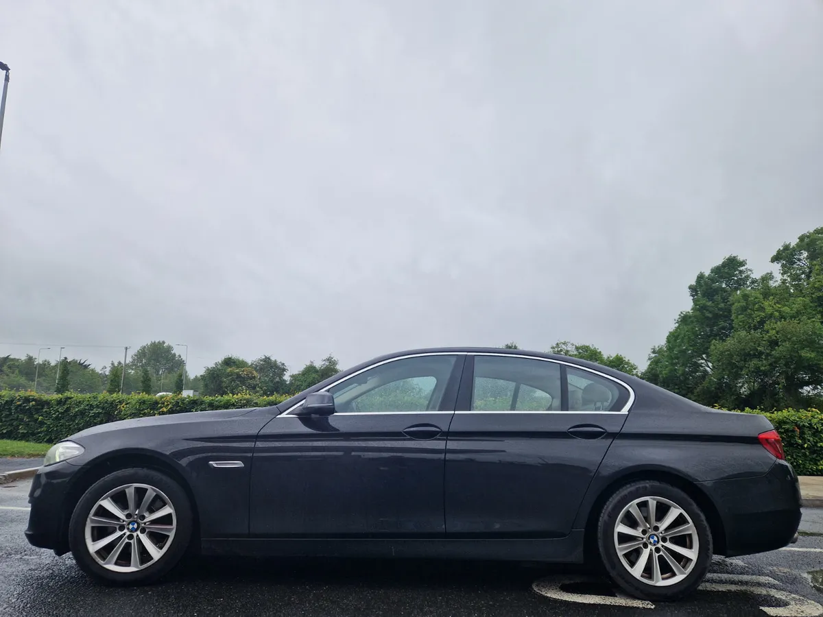 BMW 520, AUTO, NCT , LEATHER , HI SPEC /SUPERB - Image 1
