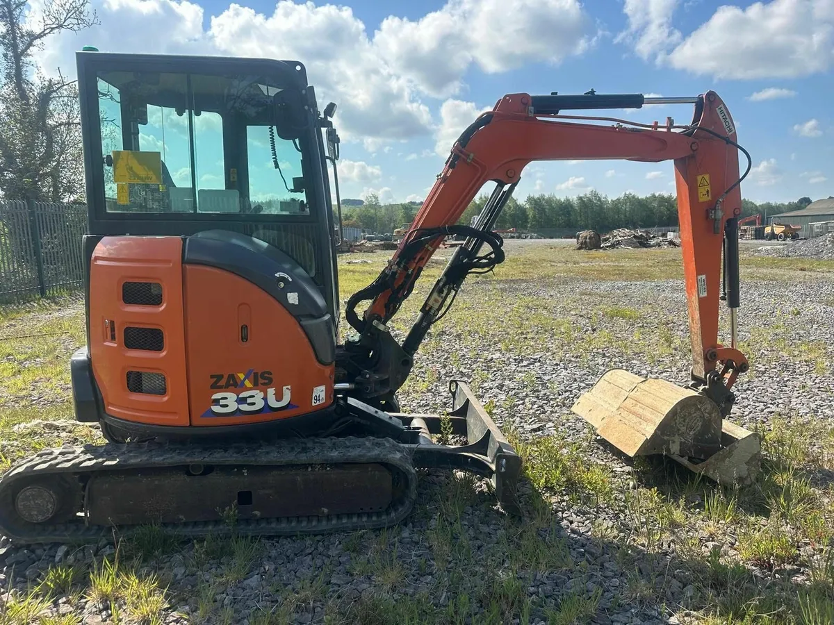 Hydraulic Excavator - Image 4