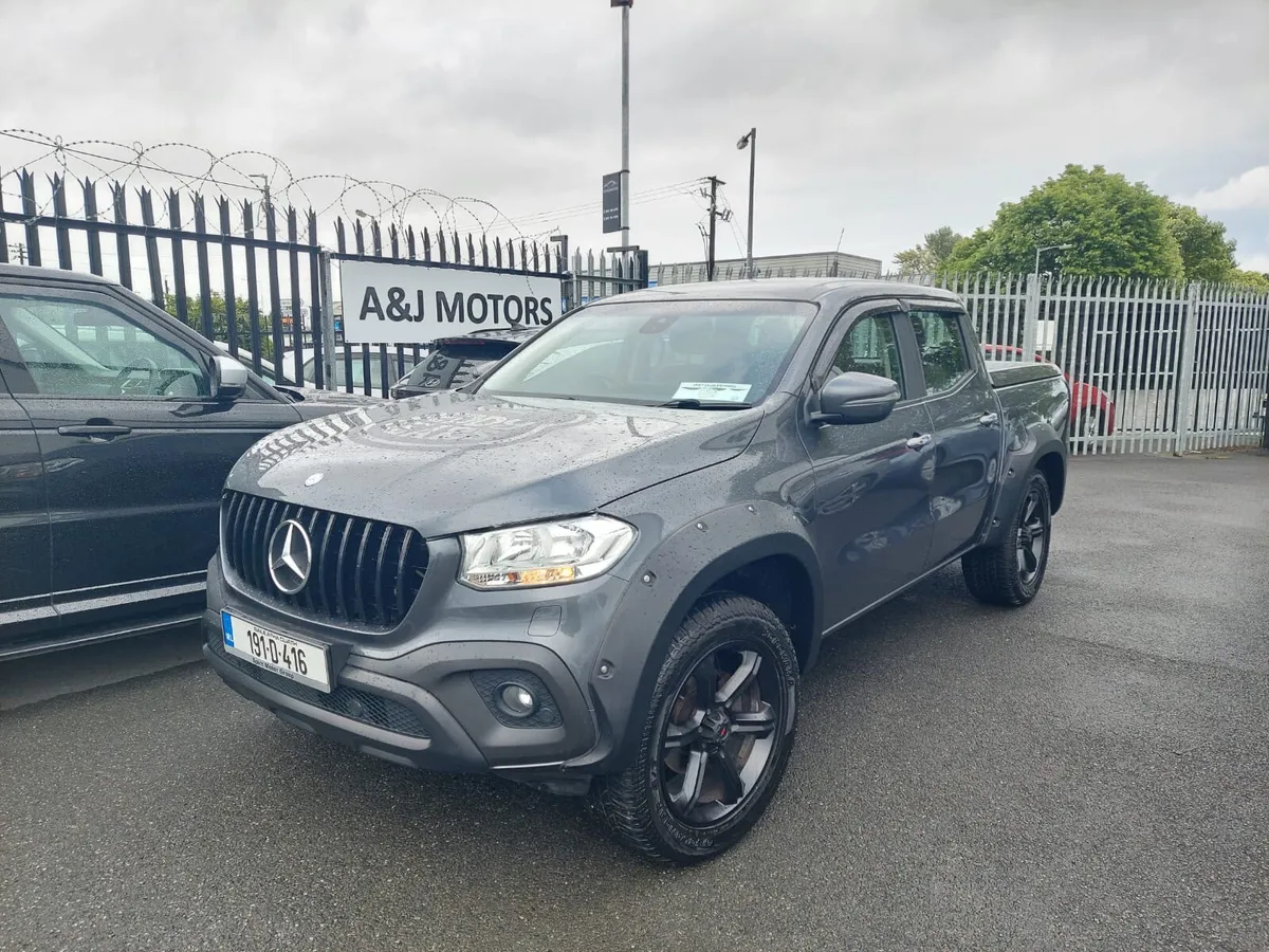 19 Mercedes X-Class Automatic - Image 1