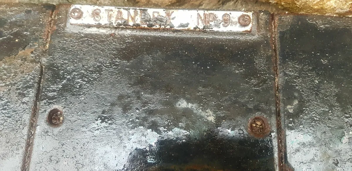 Stanley solid fuel cooker/heater range no 9 - Image 3
