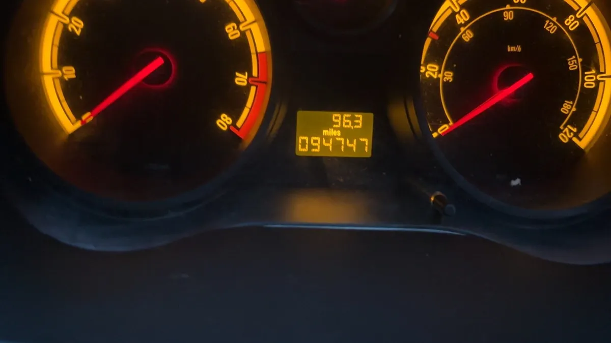 131 Corsa *perfect condition* Nct and taxed - Image 3