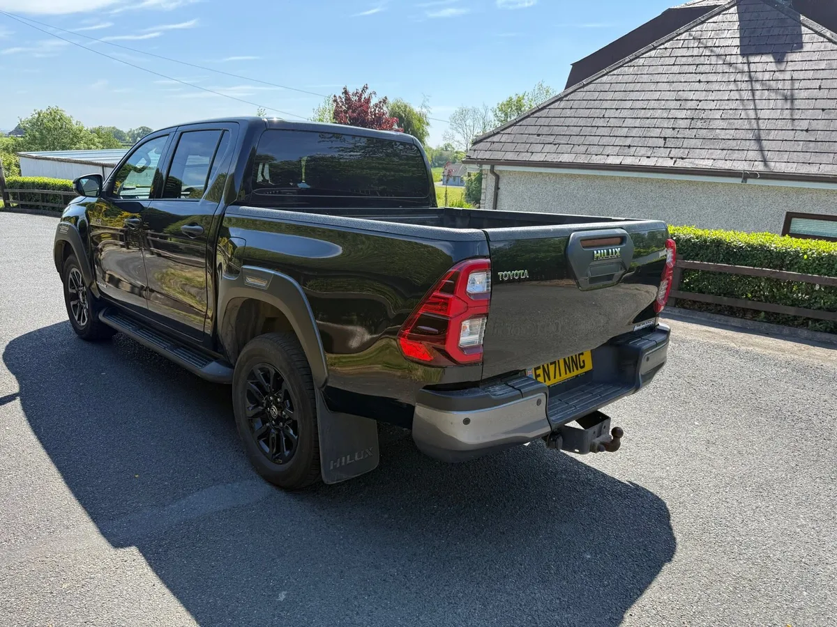 2021 Toyota Hilux 2.8 Invincible X Diesel Pick Up - Image 4