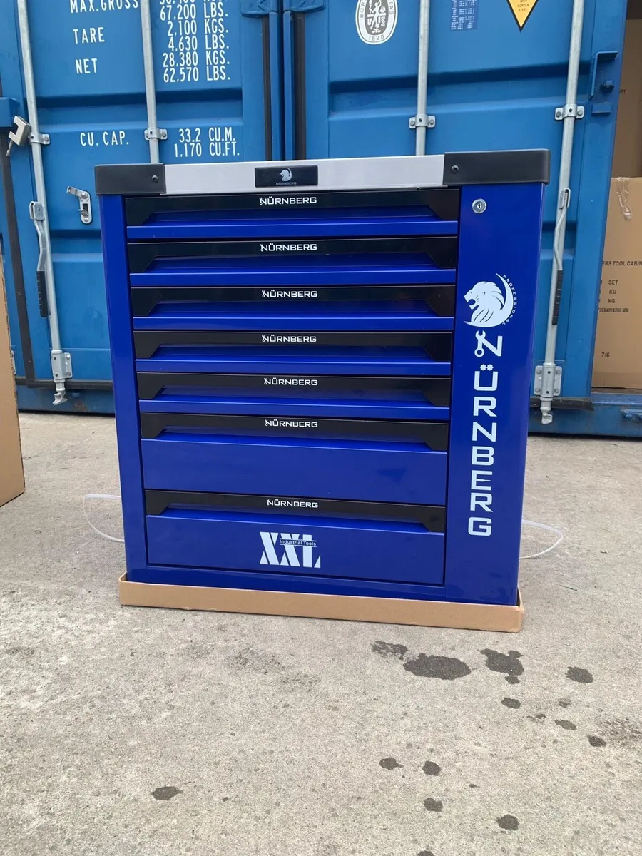 Blue Nurnberg 7/6 Tool box with tools - Image 1