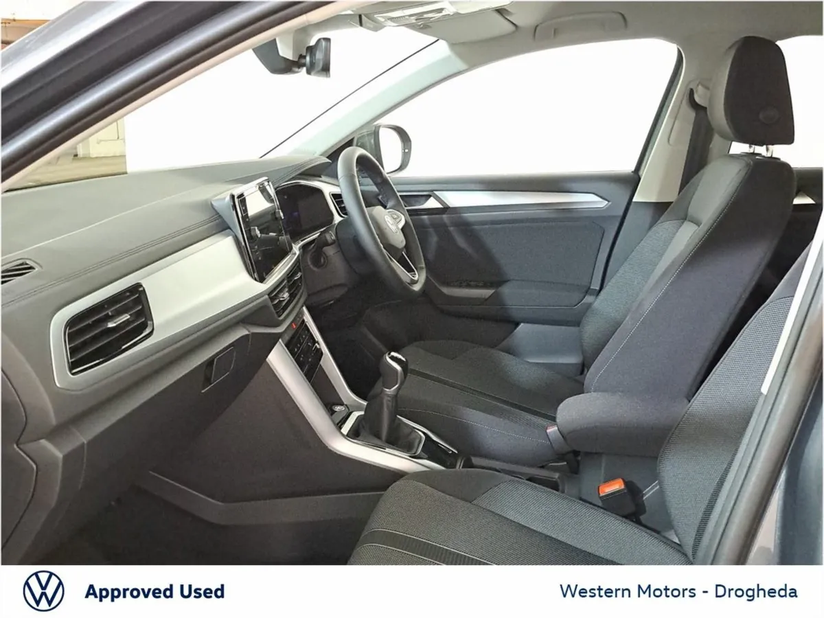 Volkswagen T-Roc ED 75 1.0l Petrol brand New - Image 4