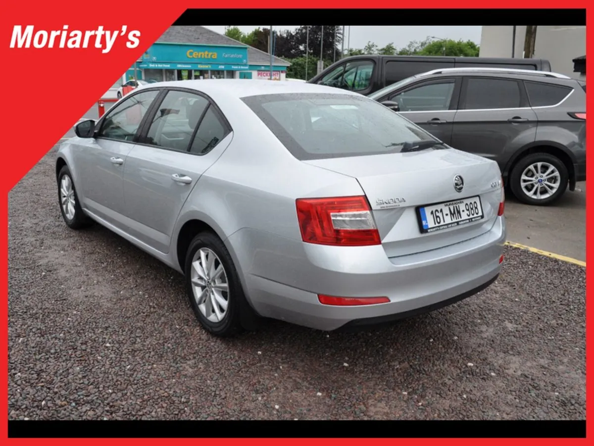 Skoda Octavia Ambition 1.6 TDI 90hp 5 5DR - Image 4