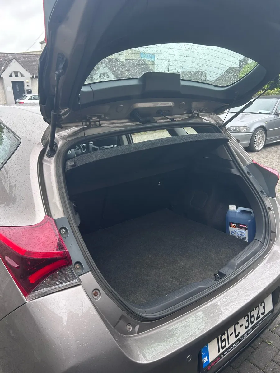 Toyota Auris 2016 - Image 4