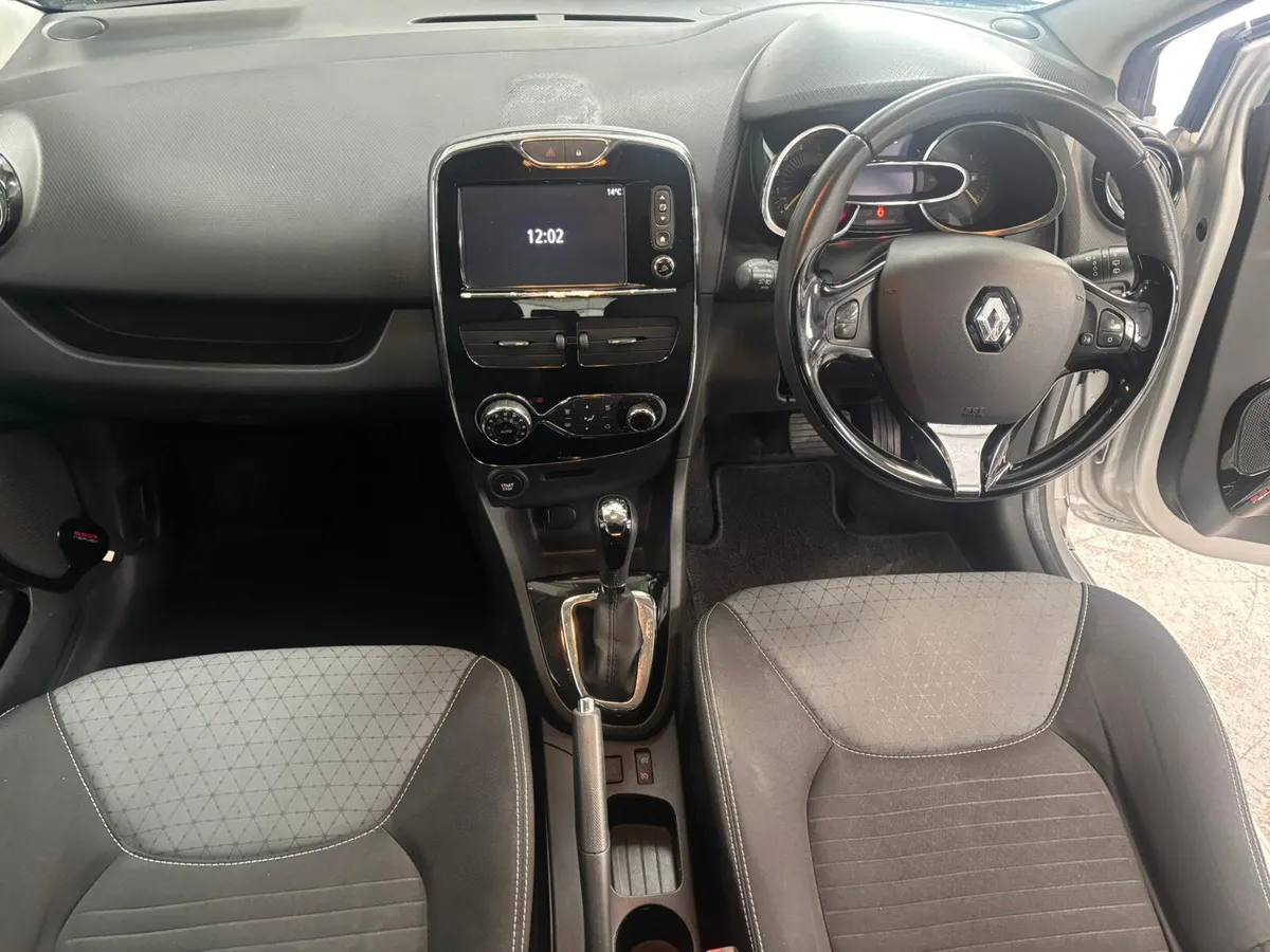 Renault Clio 2014  1.5DCI R-LINK  AUTOMATIC - Image 4